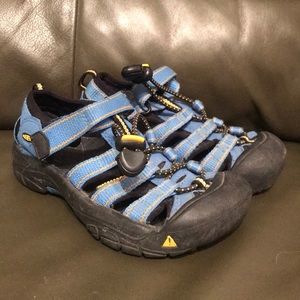 Keen Sandals Size 11